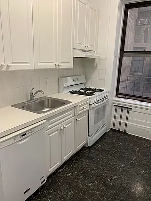 Rented by 220 West 98 Realty LLC | media 5