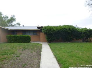 8212 York Dr, San Antonio, TX 78216