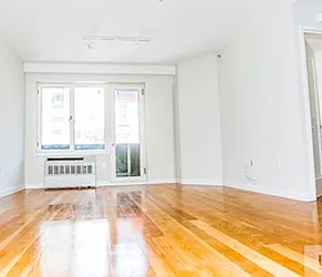Rented by Urban Realty NYC