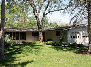 1007 Oak St, Delafield, WI 53018