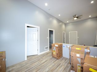 3658 S Wood St #3F, Chicago, IL 60609