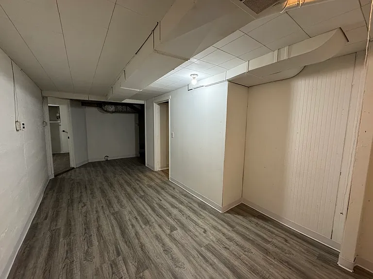 511 Montgomery Rd — Photo 9