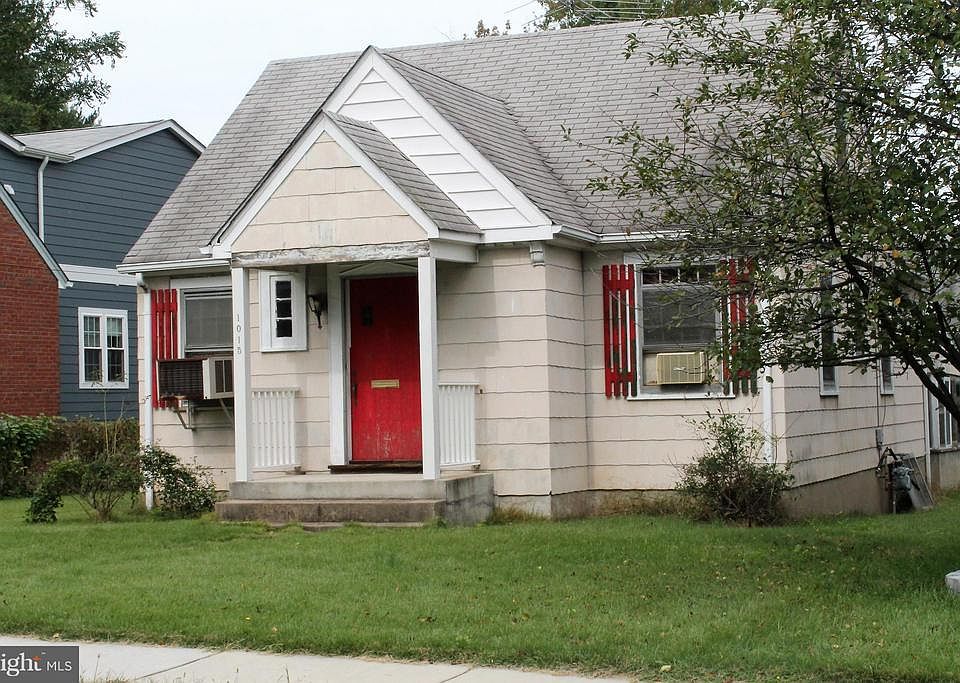 1st image of 1015 21st St S