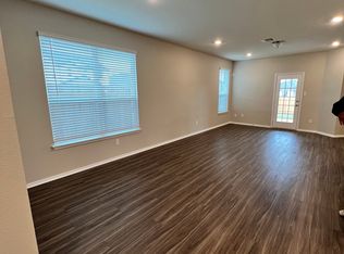 101 Passiflora Dr, Georgetown, TX 78626