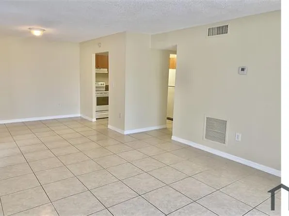 405 Executive Center Dr, West Palm Beach, FL 33401