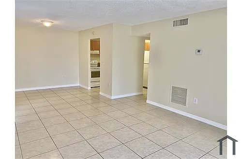 405 Executive Center Dr Photo 1