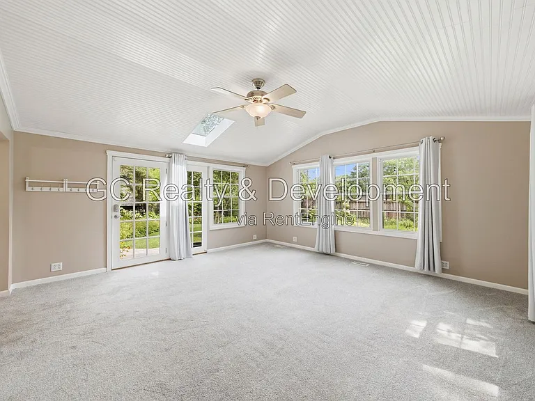 212 Tupelo Ave — Photo 10
