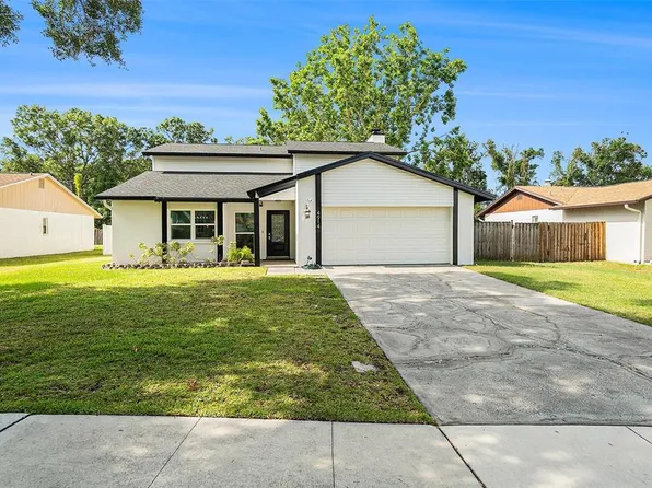 4914 Country Hills Dr, Tampa, FL 33624