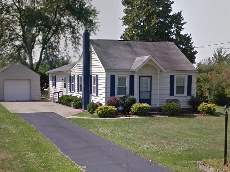 209 Stafford Ave — Photo 3