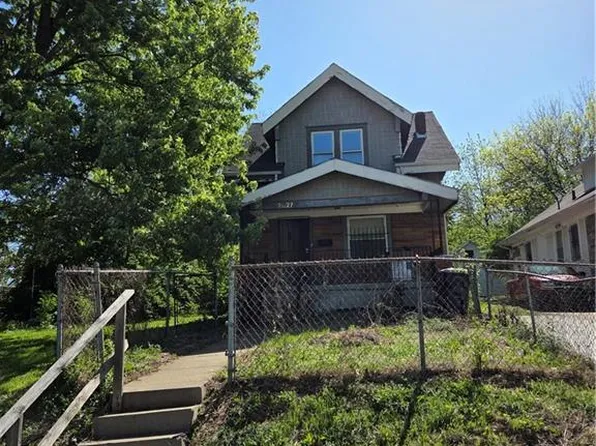 2627 College Ave, Kansas City, MO 64127
