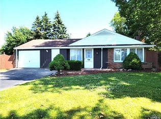 664 Upper Mountain Rd, Lewiston, NY 14092