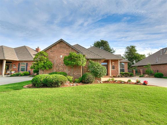 3rd image of 1121 River Birch Dr