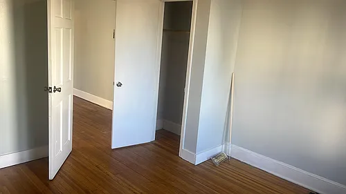 40 Dewey St Photo 1