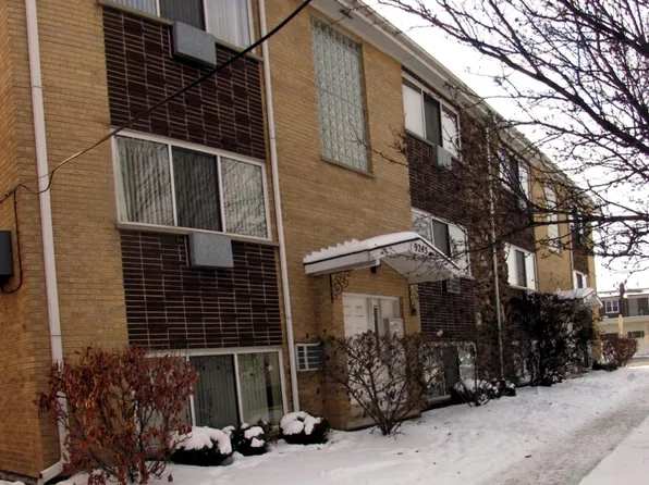 9245 Irving Park Rd APT 1W, Schiller Park, IL 60176