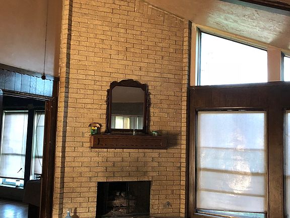 3rd image of 4014 Willowind Dr