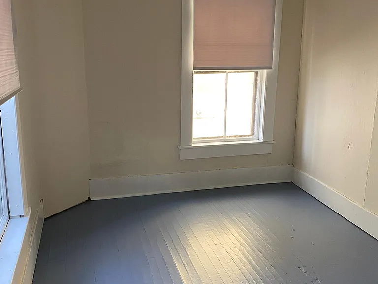 6 Center St — Photo 8