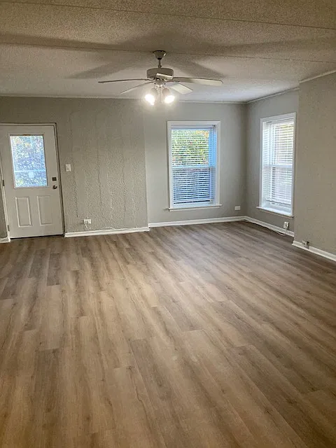 2 bed, 950 sqft, $2,150 — Photo 4