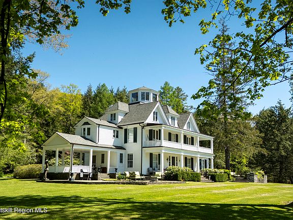 2nd image of 390 Erpf Road Road