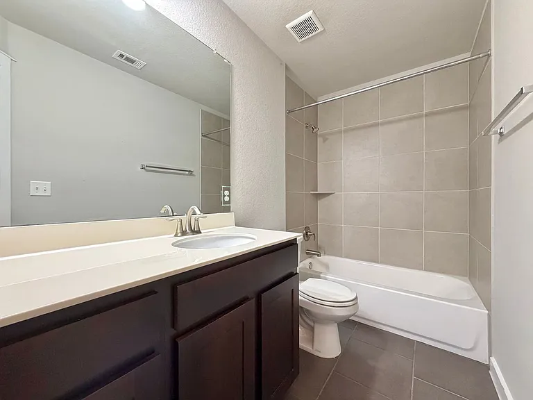 5404 Bonneville Bnd — Photo 29