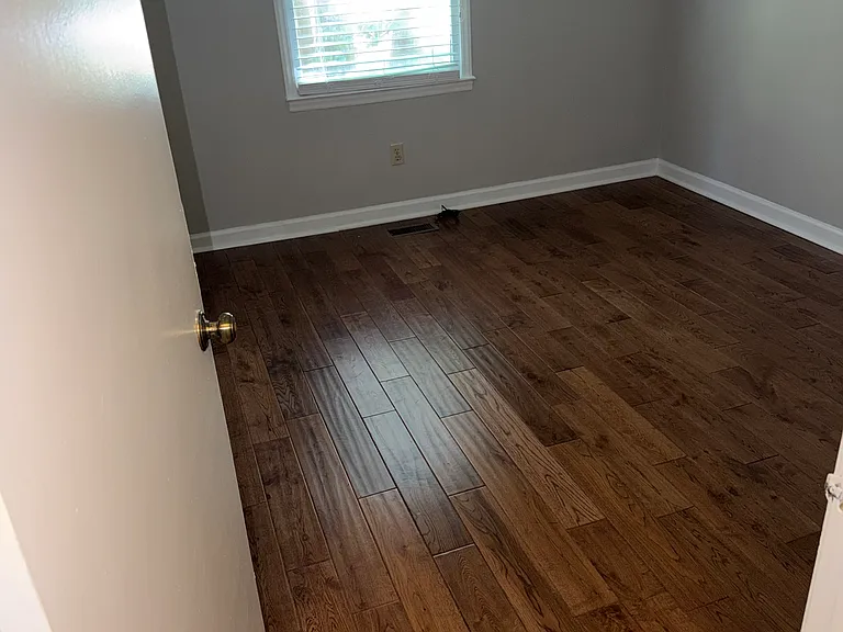 101 Angus Ct — Photo 17