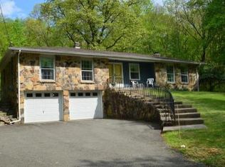 622 Woodglen Rd, Glen Gardner, NJ 08826