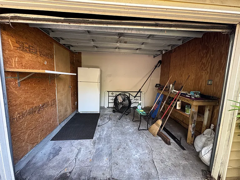 garage