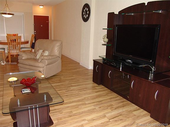 3rd image of 3901 S Ocean Dr APT 3K