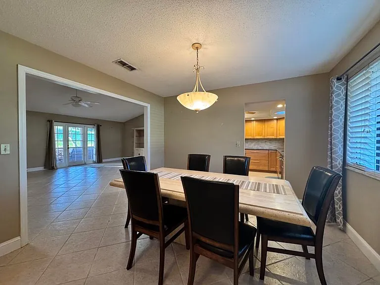 653 Pelican Bay Dr — Photo 10