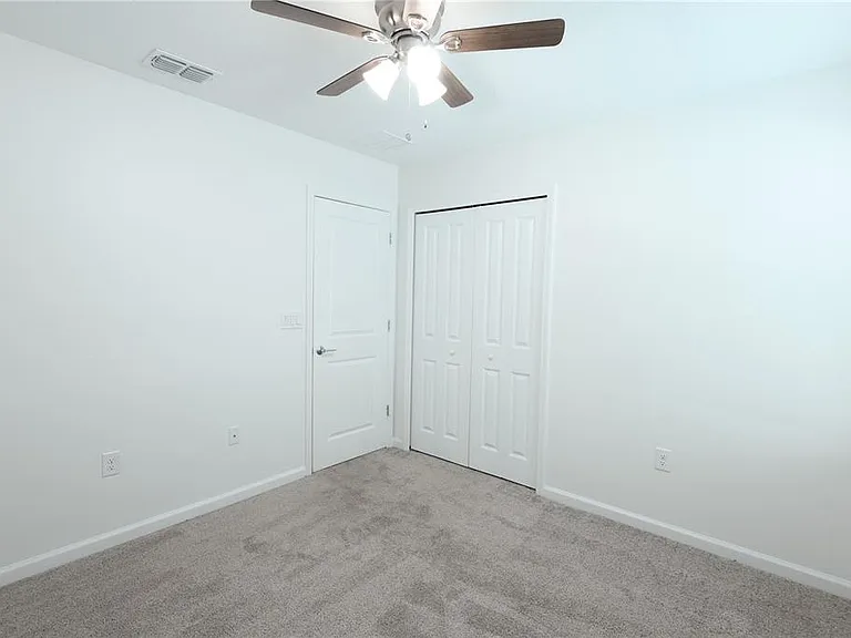 1821 Heart Lake Dr — Photo 36