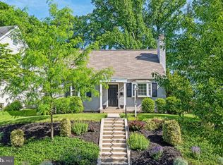 10125 Crestwood Rd, Kensington, MD 20895