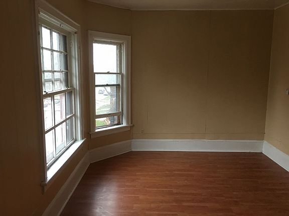 2nd image of 3332 W Juneau Ave