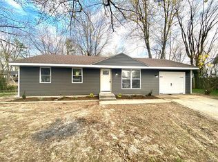 805 Cypress Ct, O'Fallon, IL 62269