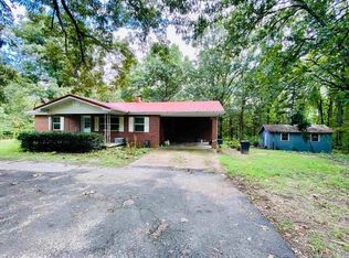 2401 Town And Country St, Mountain View, AR 72560