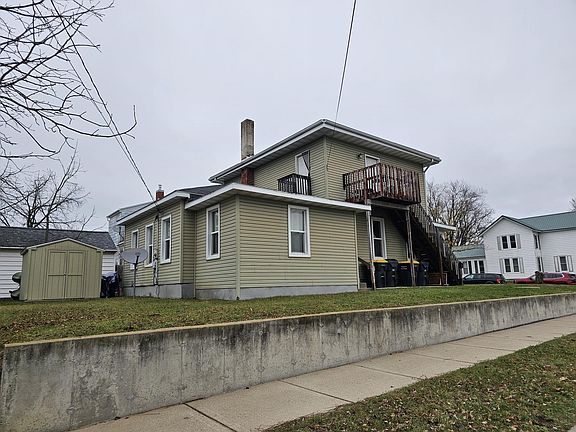 3rd image of 1221 Stoughton Ave