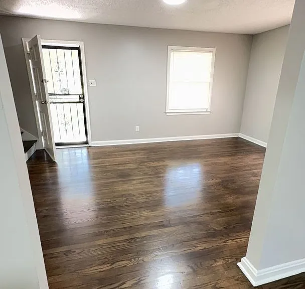 4015 Michael Rd — Photo 4