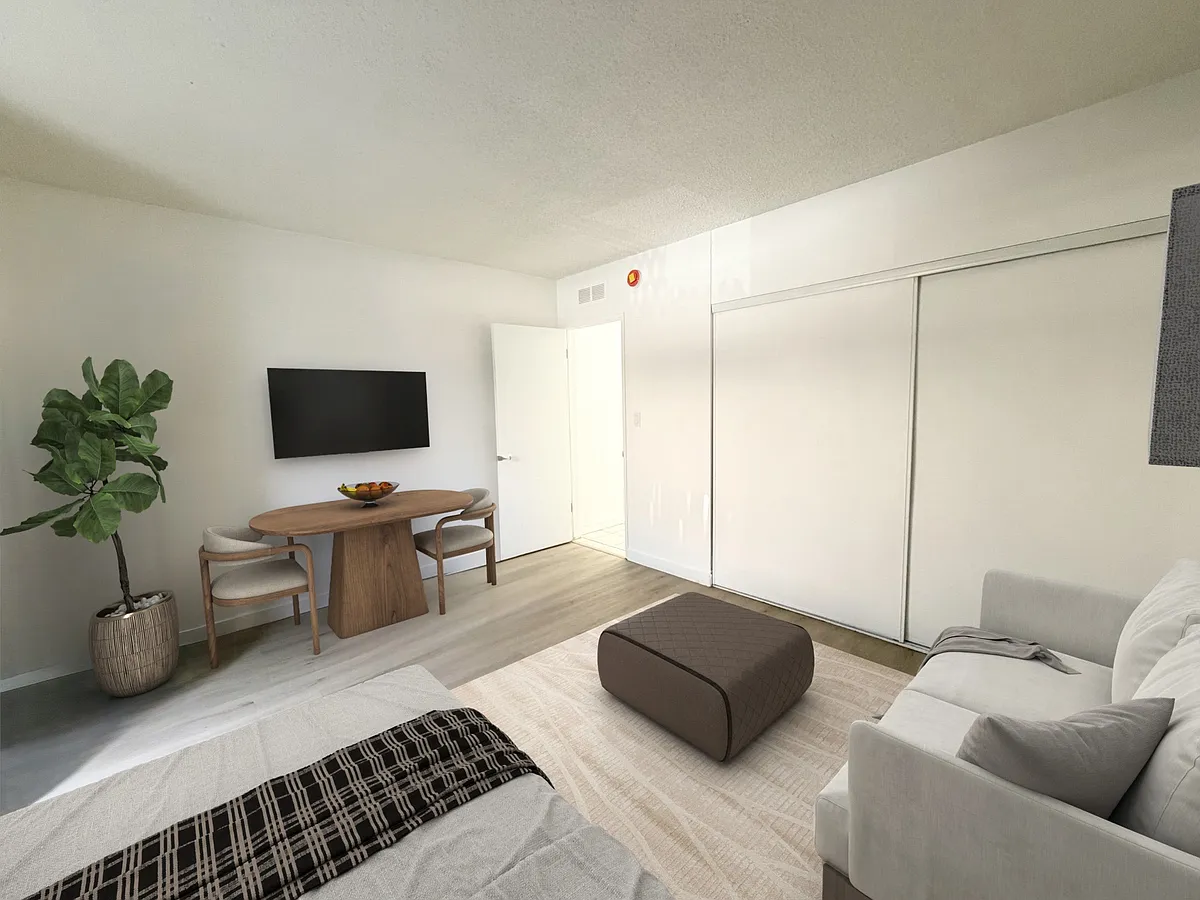 Building Photo - 3520 Clarington Ave #2B