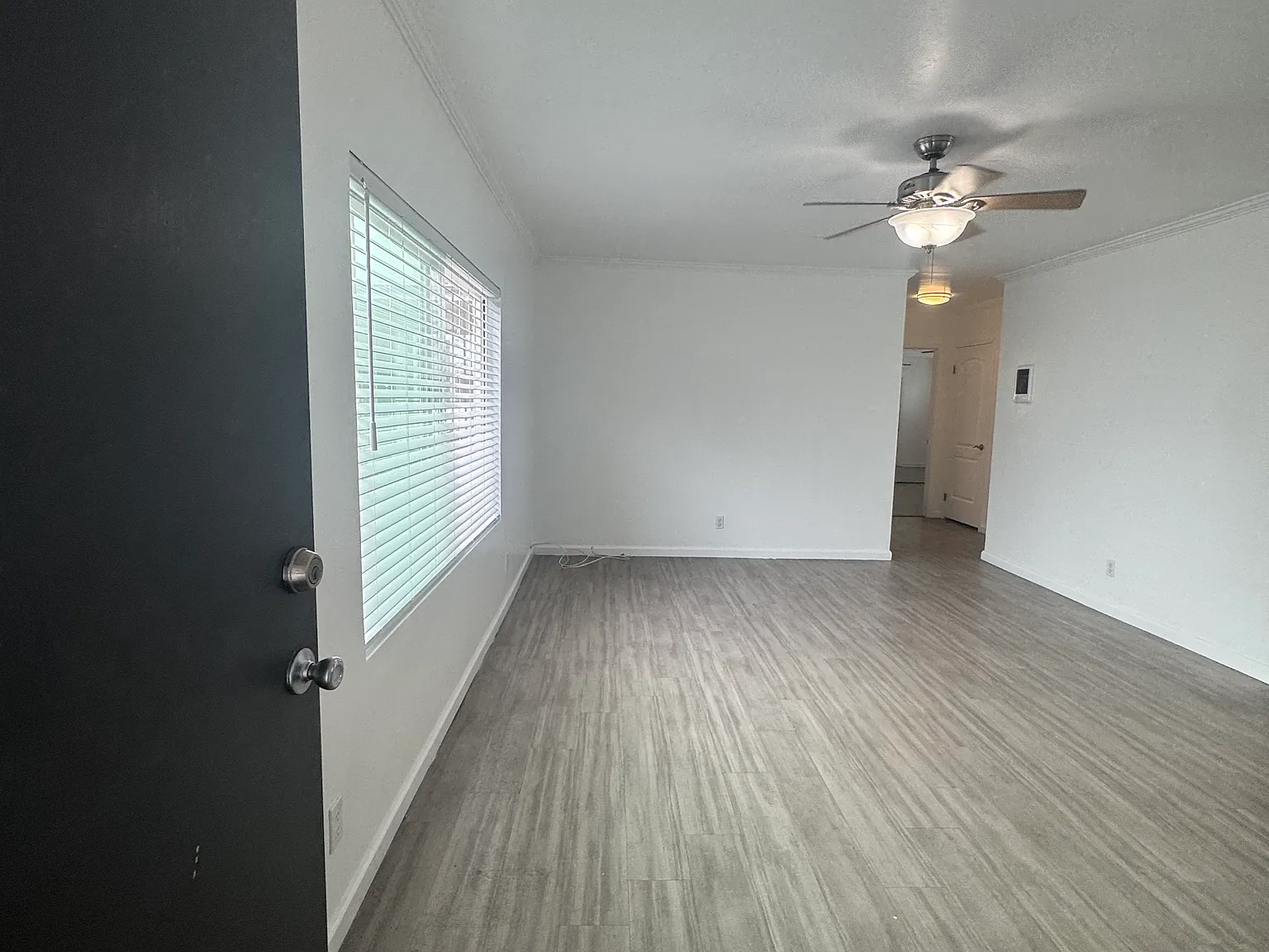 3 bed, 1100 sqft, $3,195 — Photo 1