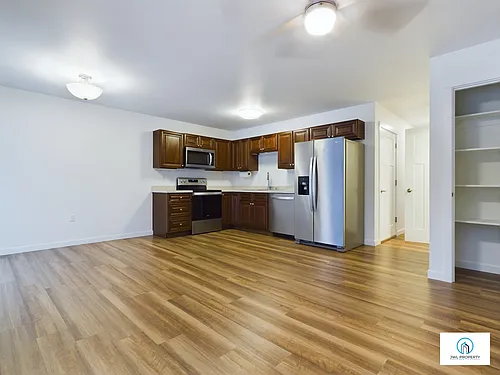 140 Lewis St #A Photo 1