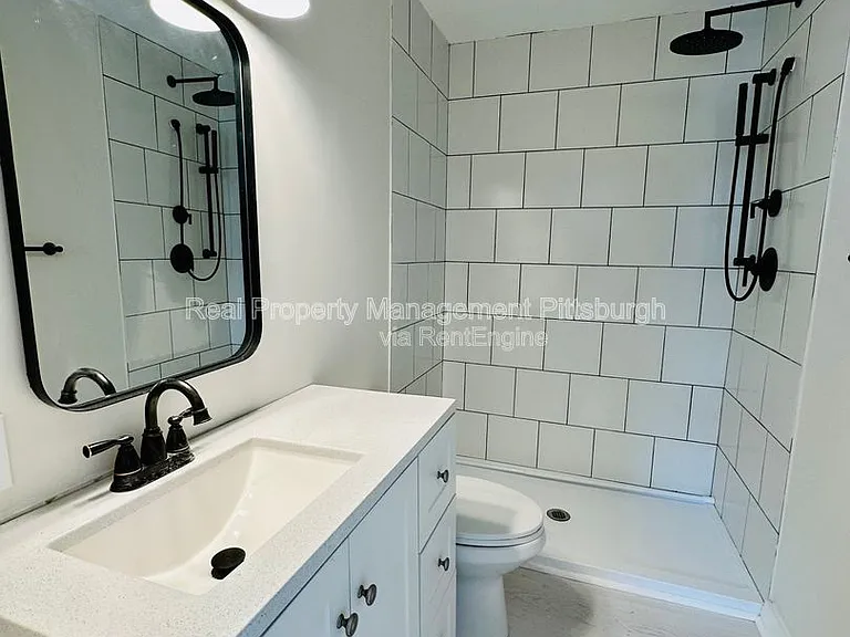 2121 Milligan Ave #6 — Photo 7