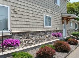 340 Calm Lake Cir APT A, Greece, NY 14612