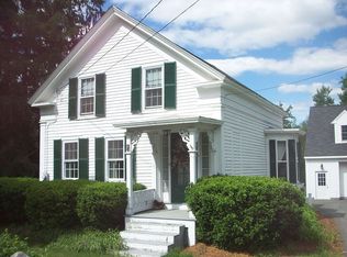 8 River Rd, Pepperell, MA 01463