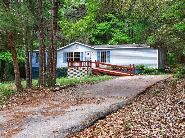 34 Halls Mill Rd, Grove Hill, AL 36451