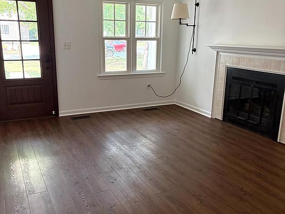 5th image of 758 Trenton Ave