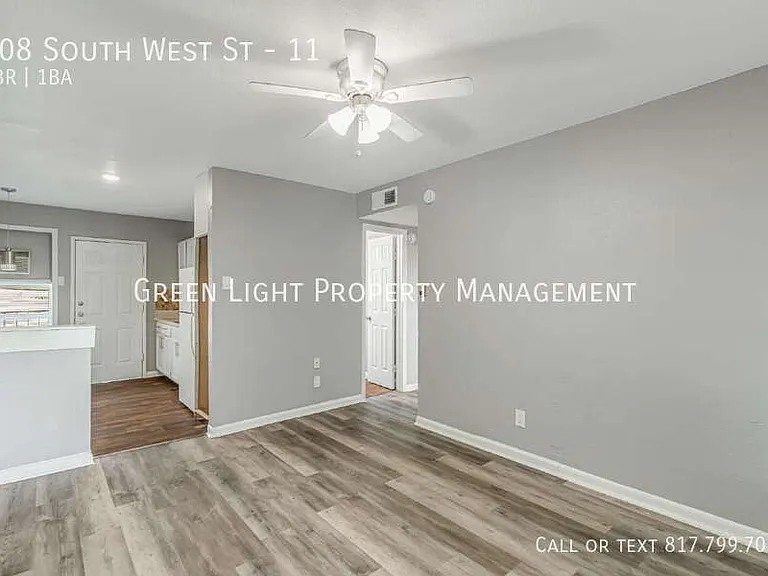 308 S West St #11 — Photo 5