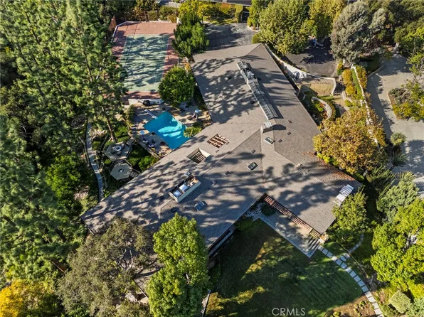1458 Hillcrest Ave, Pasadena, CA 91106