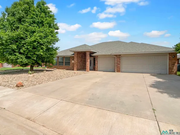 2416 Northglen Dr, Clovis, NM 88101