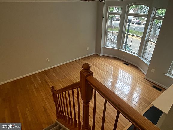 4th image of 256 Cameron Station Blvd