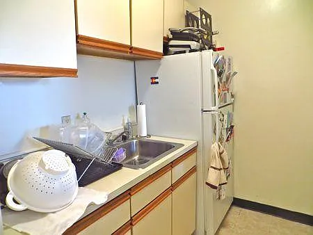 55 Queensberry St #10 — Photo 11