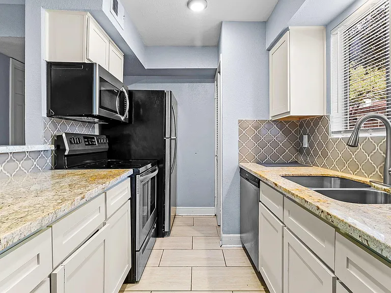 12100 Melville Dr #301C — Photo 9
