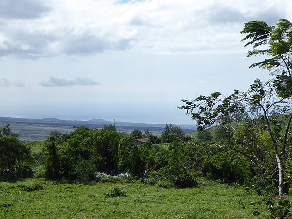 5th image of Puu Kamanu Lane